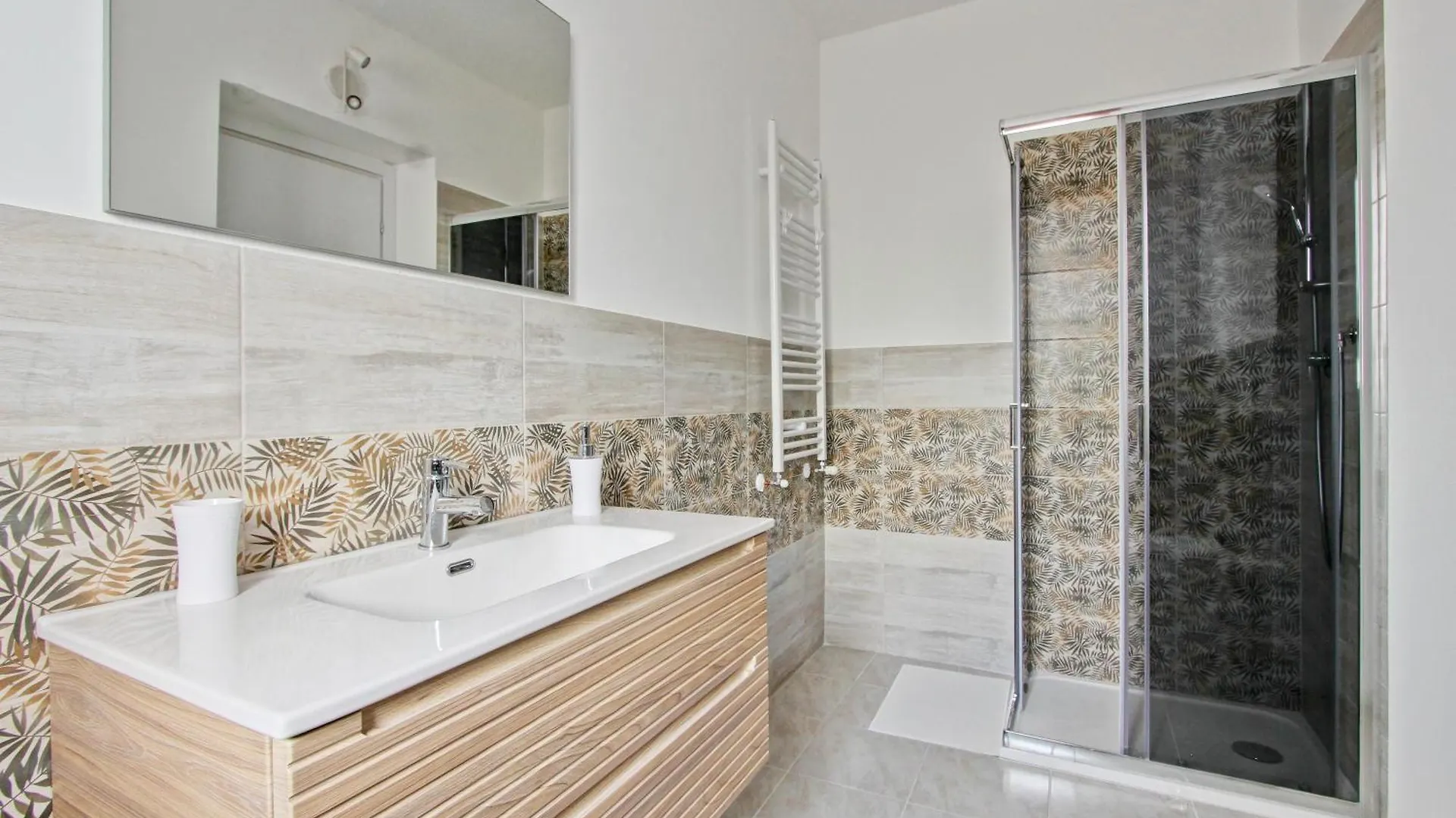 Eur Torrino Apartment, Vicino La Stazione Metro Tor Di Valle Rome Apartment