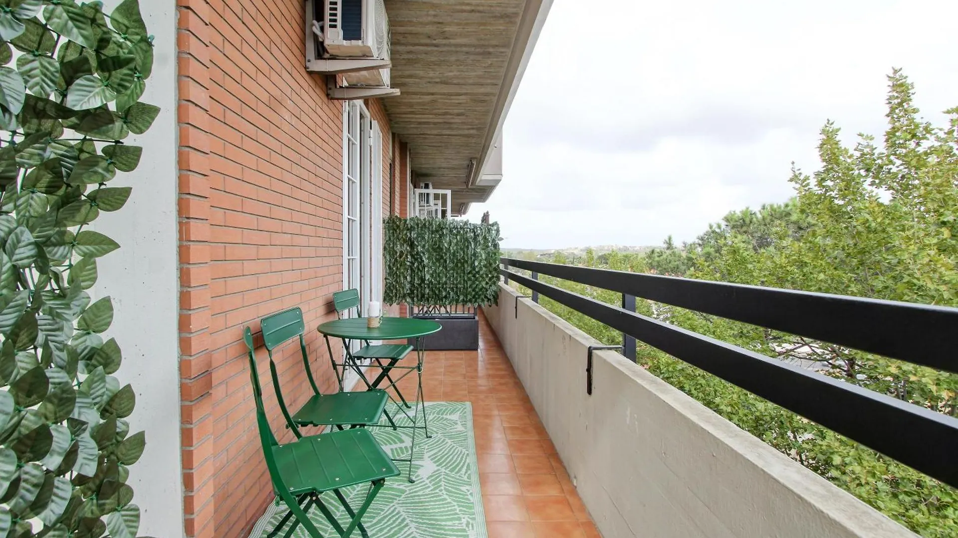 Eur Torrino Apartment, Vicino La Stazione Metro Tor Di Valle Rome Apartment